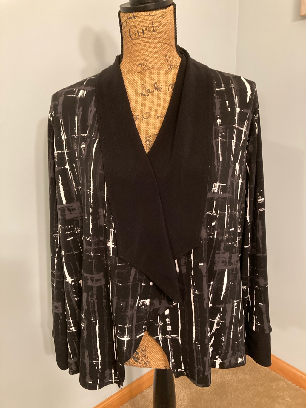 Sympli Black Abstract-Print Draped Open Jacket - Reversible To Black - Women 10